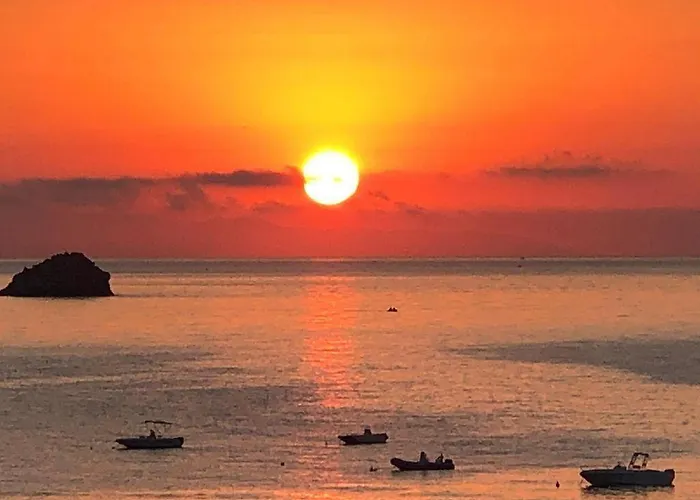 Taormina Wonderful Seaview Apartment *